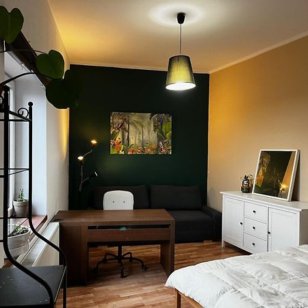 Cozy Apartments And Rooms Katowice Bagian luar foto