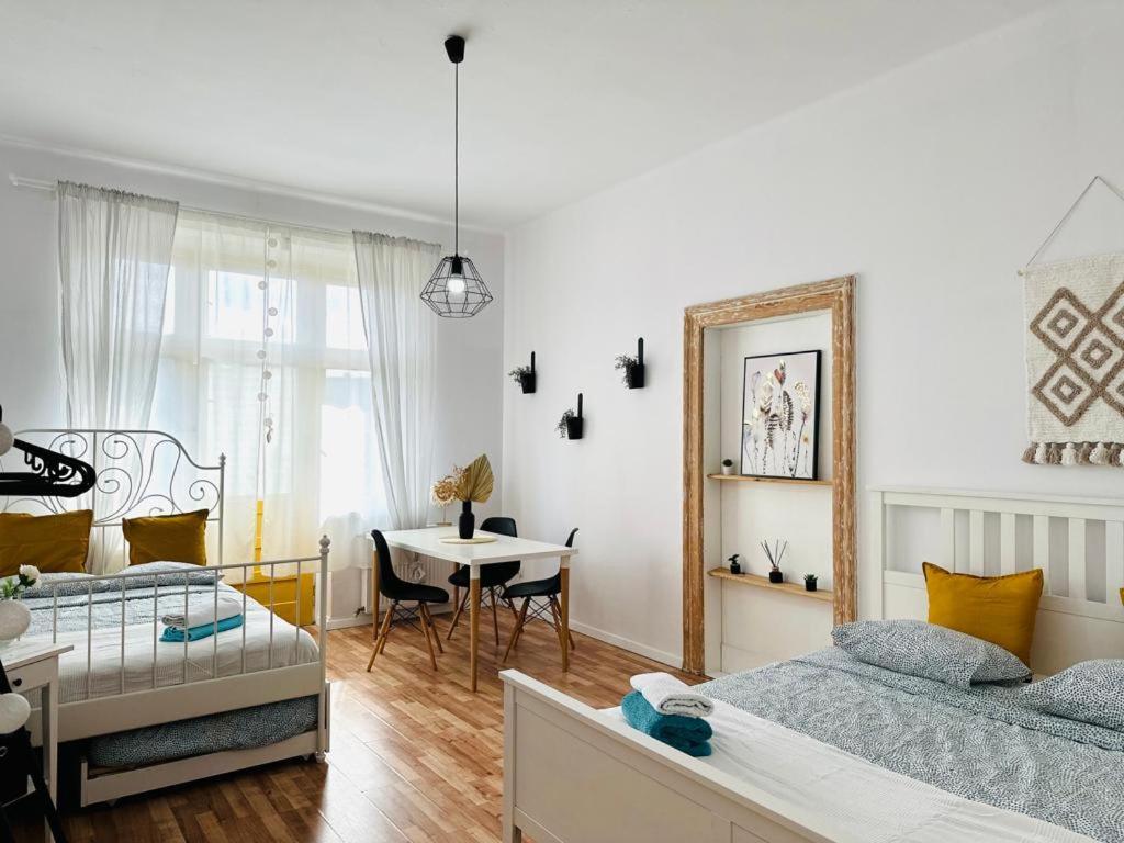 Cozy Apartments And Rooms Katowice Bagian luar foto