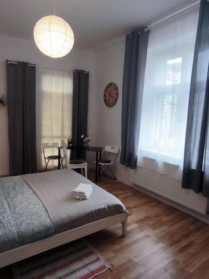 Cozy Apartments And Rooms Katowice Bagian luar foto
